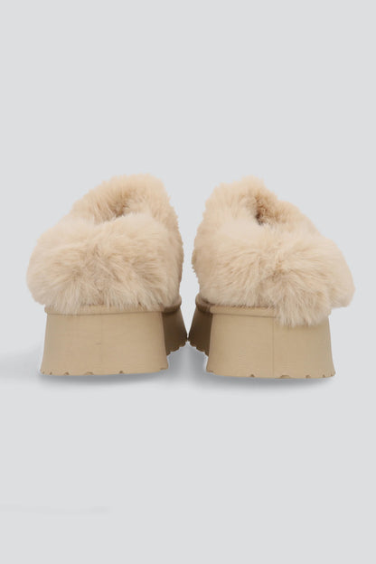 Pantuflas Plataforma Cozy Suede Beige